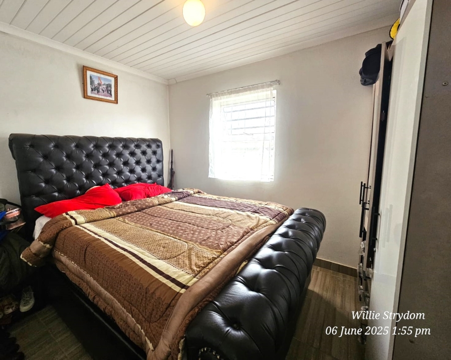 3 Bedroom Property for Sale in Dalvale Western Cape